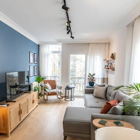 Charming Apt - Near Axis Mall Isztambul