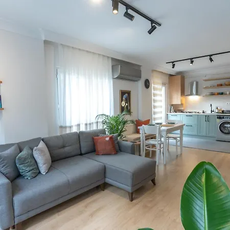 Apartman Charming Apt - Near Axis Mall *
